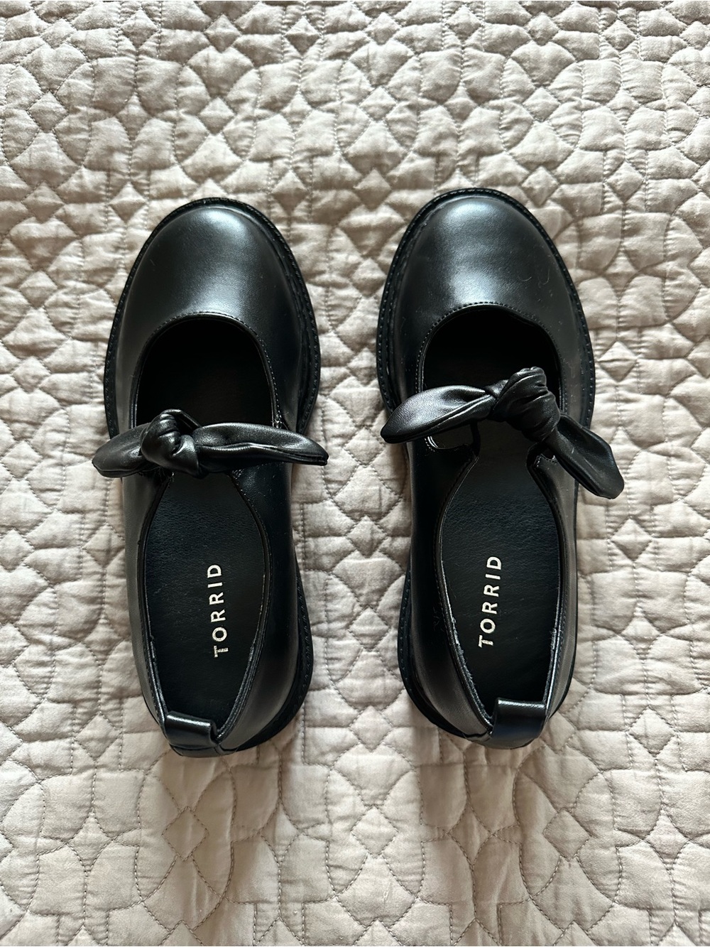 NWOT Torrid Black Bow Mary Jane Flats
